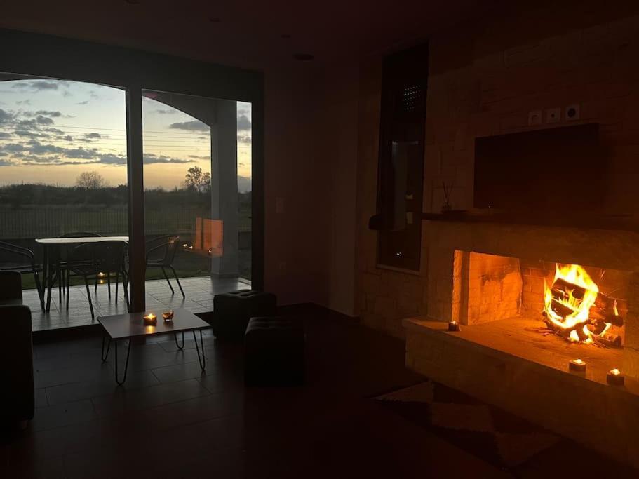 Villa Chiliadou チリアドウ エクステリア 写真